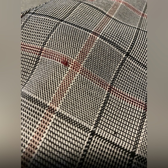 NWT Guess Dress - Picture 4 of 5